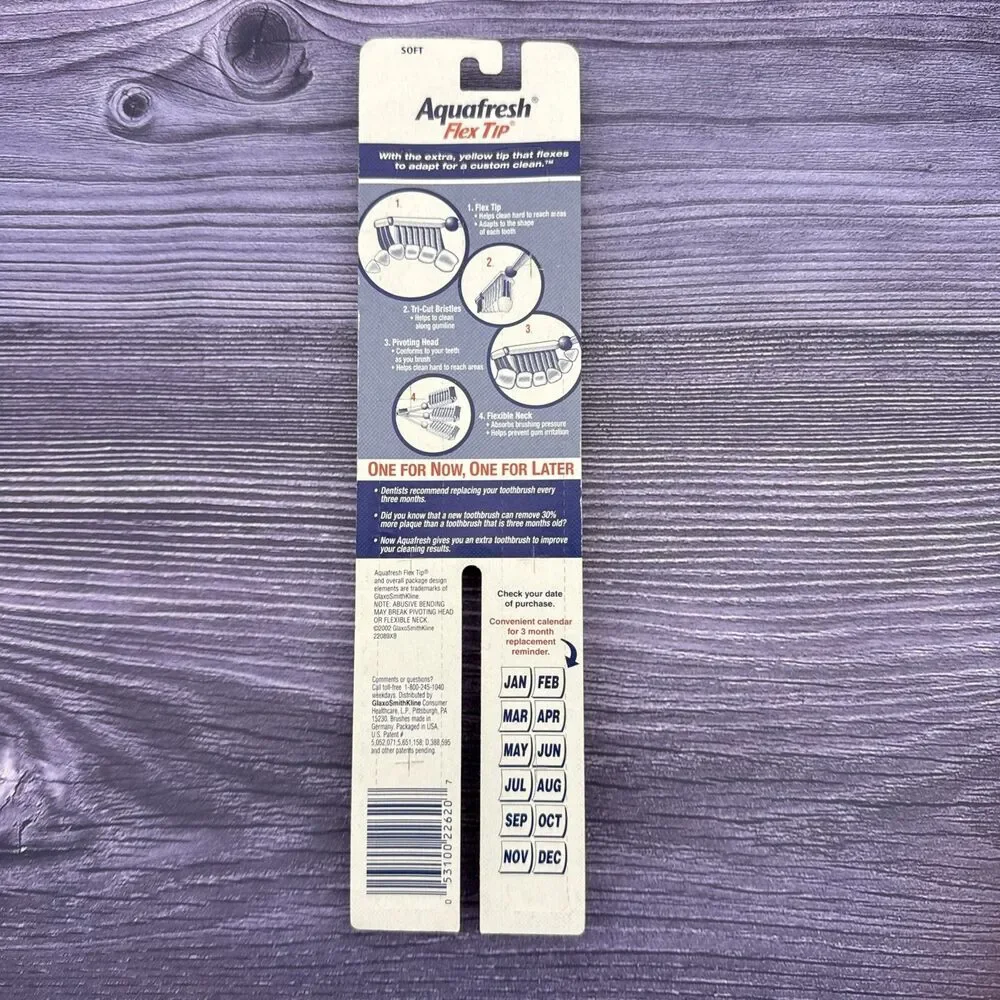 2 Pack Vintage Aquafresh Flexible Neck Flex Tip Soft Toothbrush #31 2002 NEW NOS